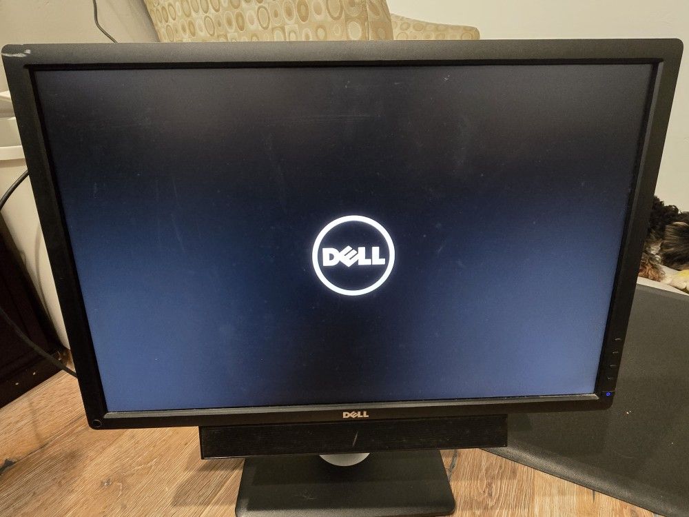 Dell 24" Monitor with Integrated Soundbar