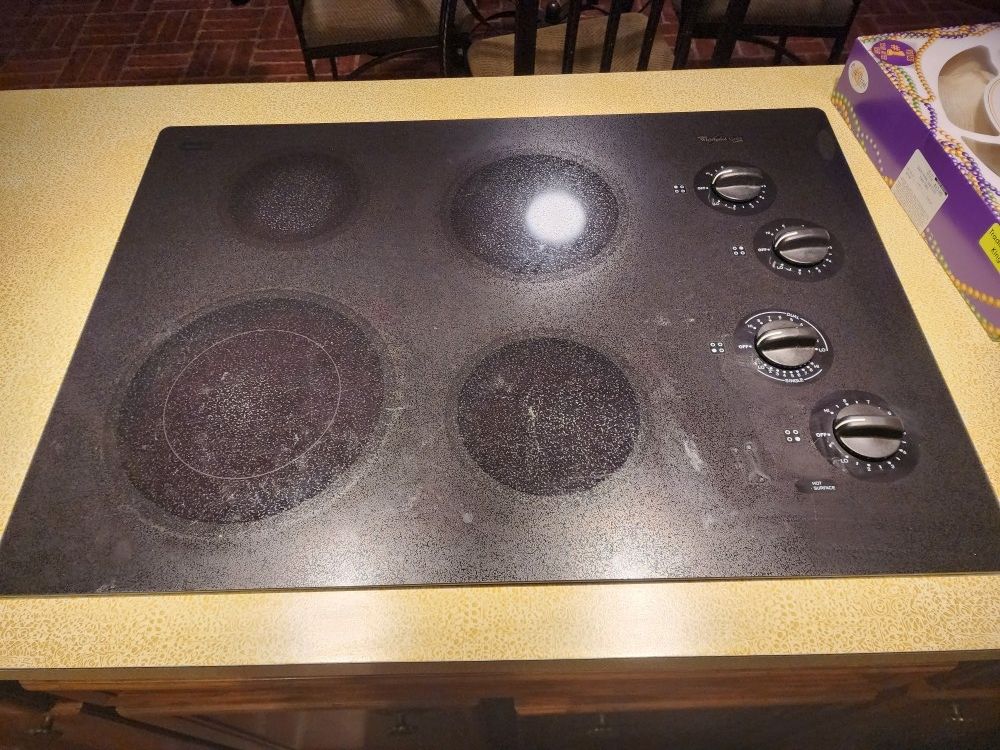 Used Whirlpool Ceramic Cooktop