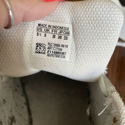 Size 5 ADIDAS Sneakers