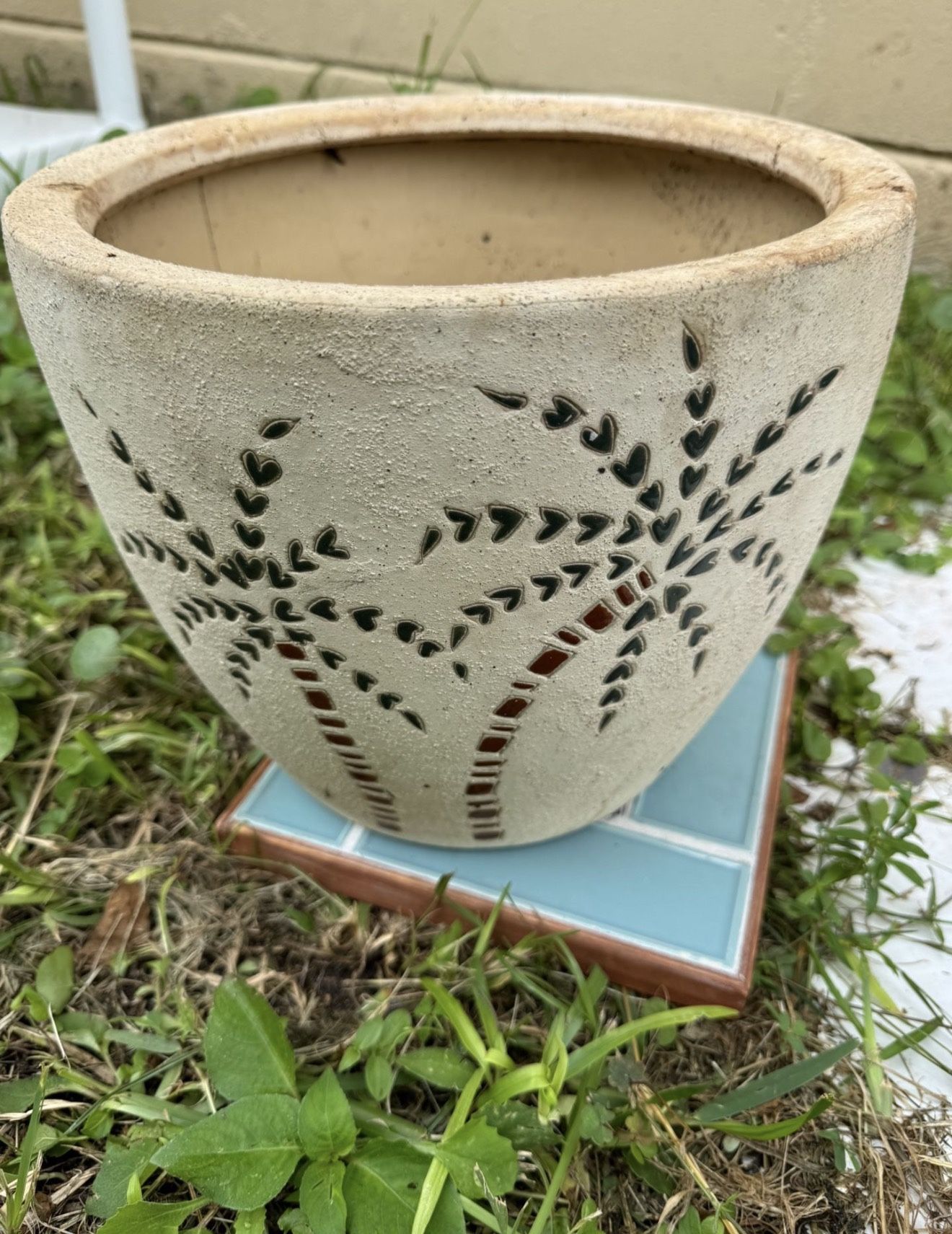 Beautiful Ceramic Plant Pot Not Cracked