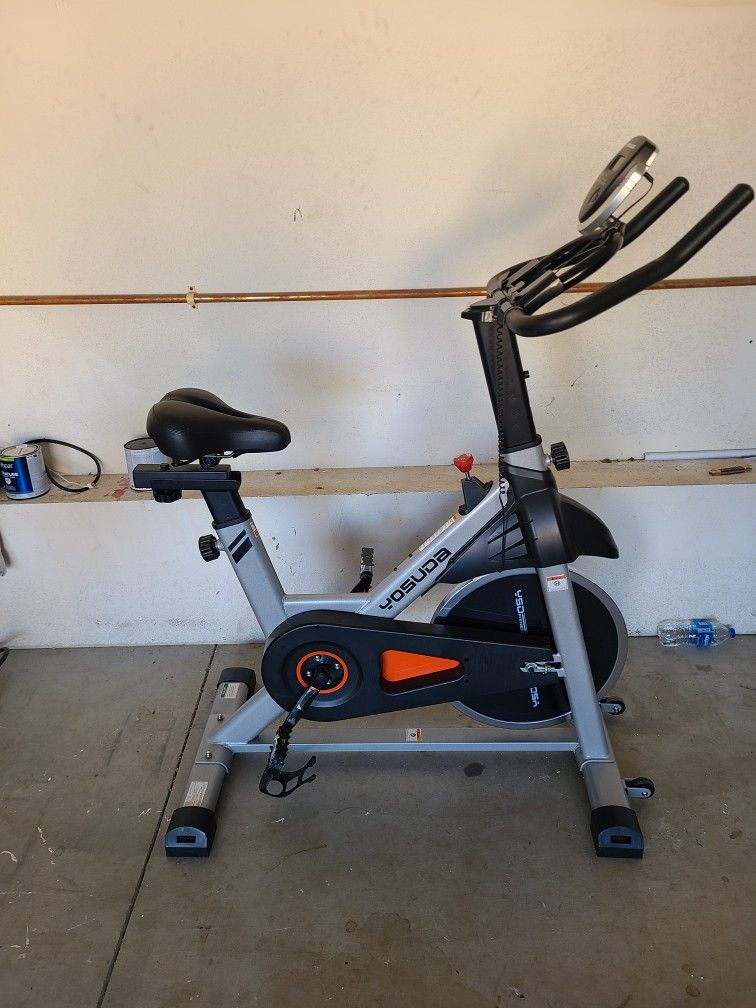 Stationary Exercise Bike