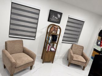 Accent chairs