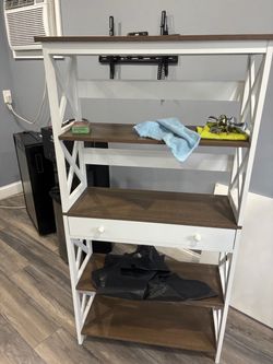 White and brown shelve