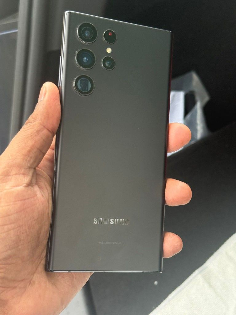 Samsung Galaxy S22 Ultra , Factory Unlocked, Excellent Condition Like New