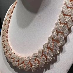 VVS CUBAN LINK CHAIN