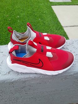 BRAND NEW NIKE SHOES