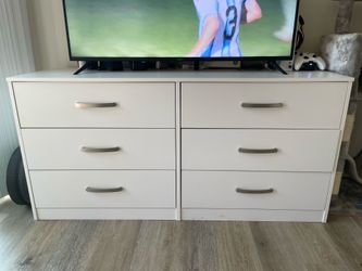 Ashley Furniture 6 Drawer Dresser