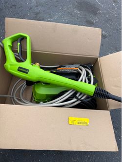 Greenworks 1800-PSI 1.2-GPM Cold Water Electric Pressure washer