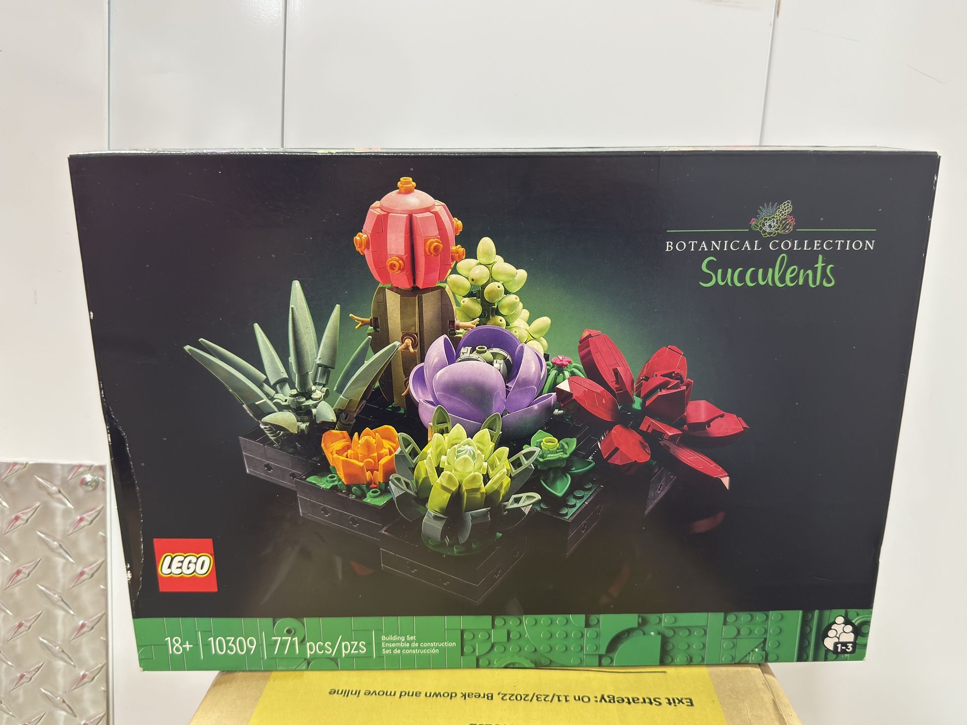 Lego Botanical Collection “Succulents” 10309 (FACTORY SEALED)