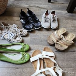 Women's Shoes Size 8/8.5