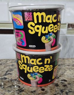 Man N' Squeeze Needoh