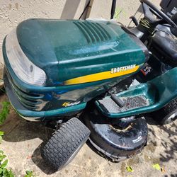 Craftsman riding lawn mover