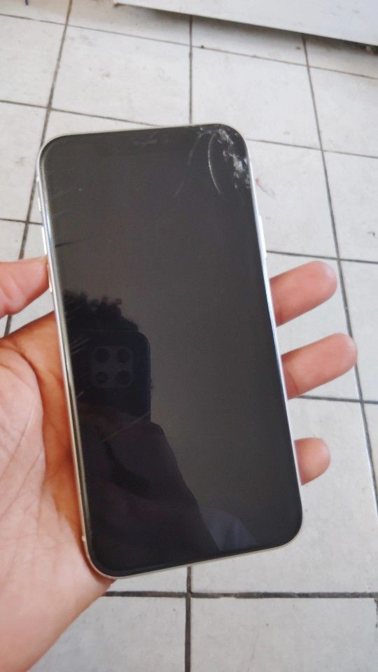 iPhone 11