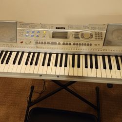 Keyboard With Stand And Stole