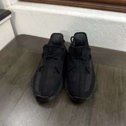 Yeezy Boost 350 Onyx Size 8.5