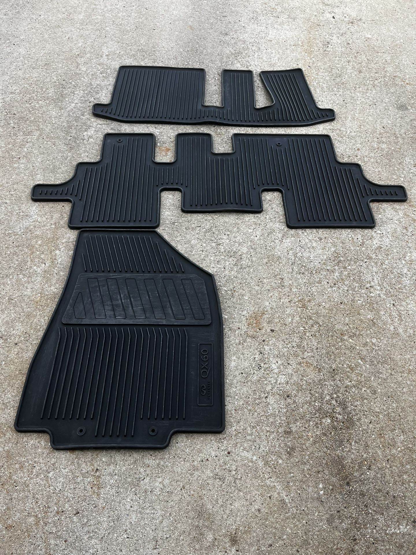 Infiniti QX60 / JX35 Rubber Mats