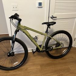27.5 Breezer Squall Mountain Bike For Sale for Sale in Los Angeles CA OfferUp