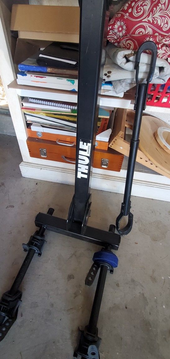 THULE CAMBER Hitch Rack,  2 bike hauler