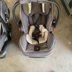 Graco Snugride Snuglock 35 Car Seats