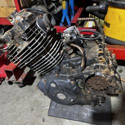 Massive Honda XL500R Engine