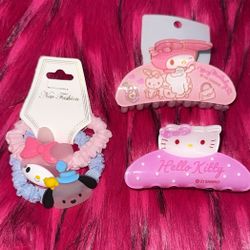 My Melody & Hello Kitty Hair Clips And Bracelet  