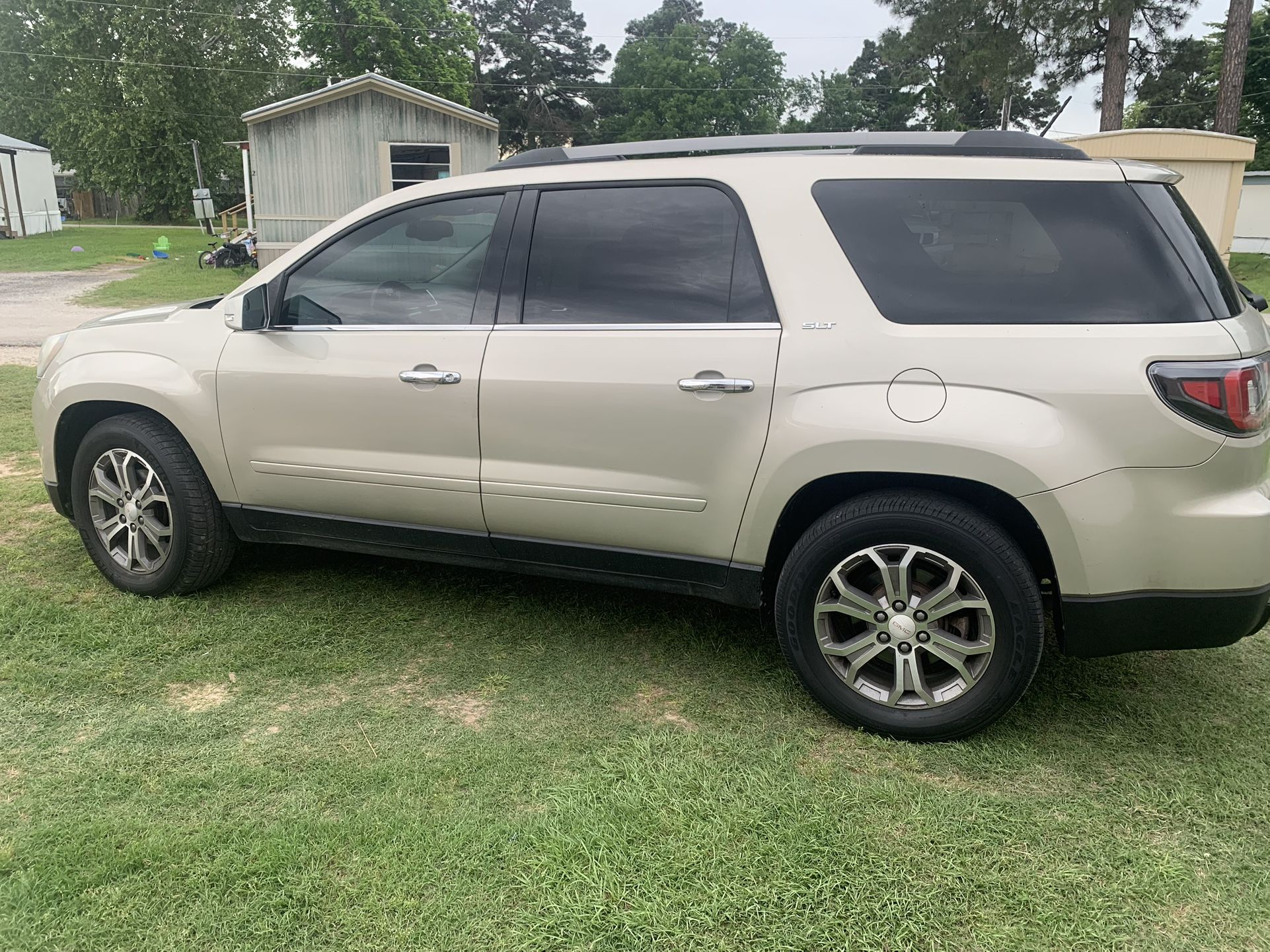 2013 GMC Acadia