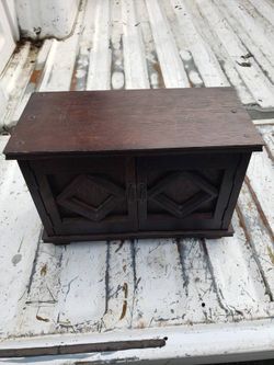 Vintage Japanese jewelry box