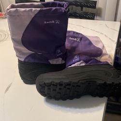 Girls Snow Boots Size 6