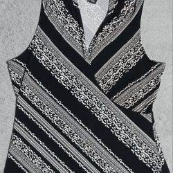 Women's Size Large White House Black Market Sleeveless Summer Open Shirt