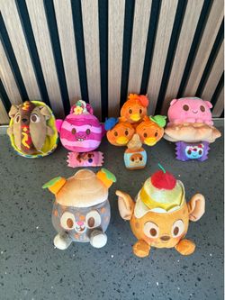 Lot of  6 Disney Munchlings (New without box)