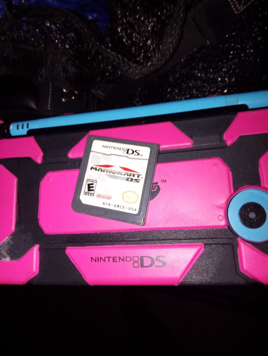 Nintendo DS IN MINT CONDITION 
