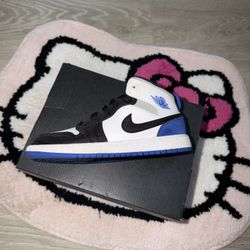 Nike Jordan Mid 