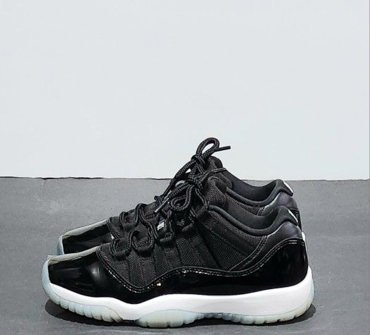 Air Jordan 11