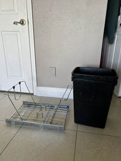 Pull Out - 2 Trash Bins