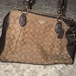 Coach Bag Can Be Crossbody 