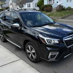 2019 Subaru Forester 25i Touring AWD With EyeSight