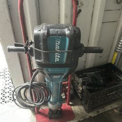 Makita Jack Hammer Jackhammer Demolition Hammer for Sale in Highland CA OfferUp