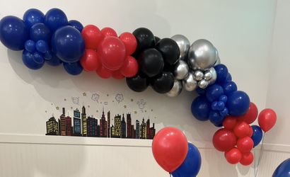 CUSTOM BALLOON ARCHES