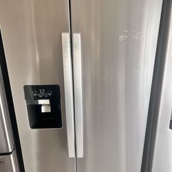 Whirlpool Refrigerator 36inc 
