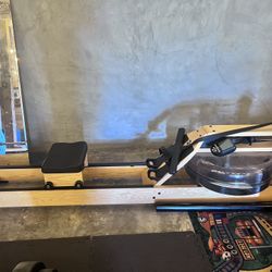 WaterRower Oak Rowing Machine With S4 Monitor