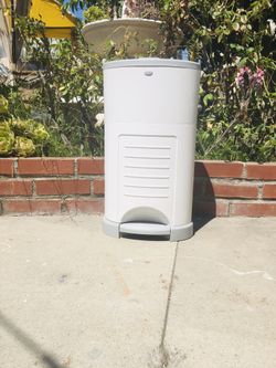Dekor Diaper Pail