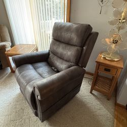 VivaLift 2 Power Recliner 