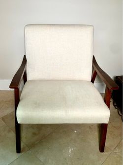 Modern Accent arm Chair – Linen & Wood