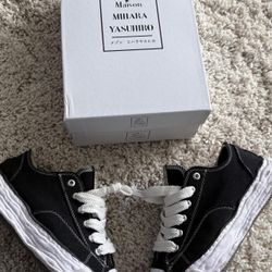 Maison Mihara Peterson Size 12 US 