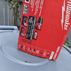 MILWAUKEE M18 BRUSHLESS COMBO KIT NEW 