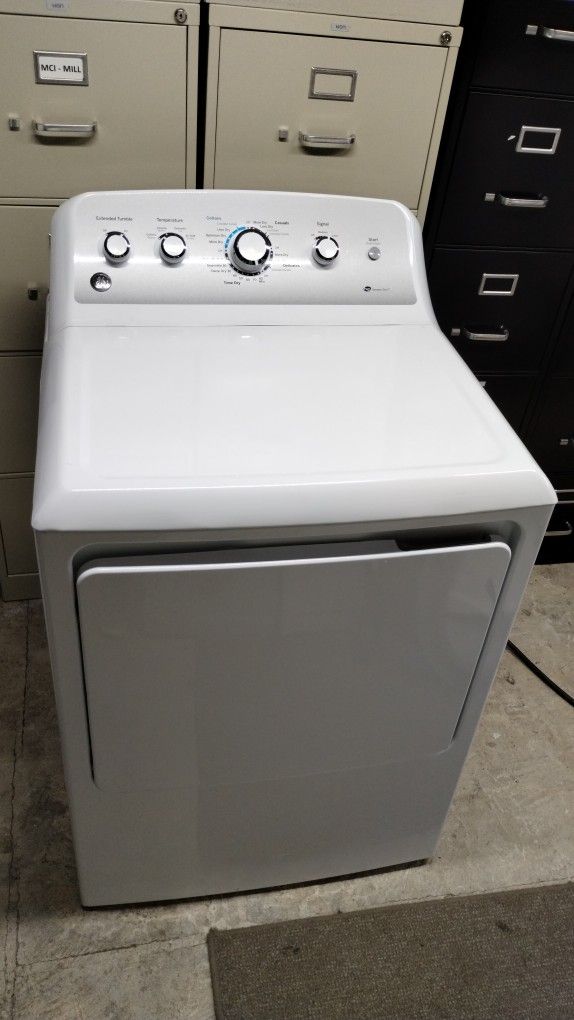 GE Dryer Electric  Great Condition 😃