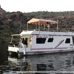 2002 House boat