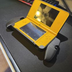 DSi XL Ergonomic Grip