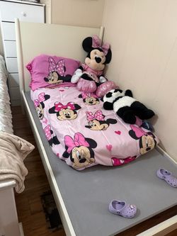 Twin bed frame