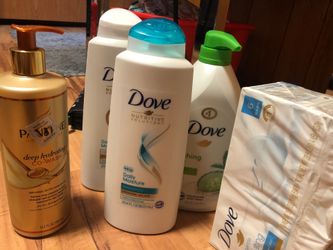 Dove 6 pack exfoliating bar, cucumber body wash ( big bottle ) and dove Shampoo& Conditioner plus a Pantene co wash!!